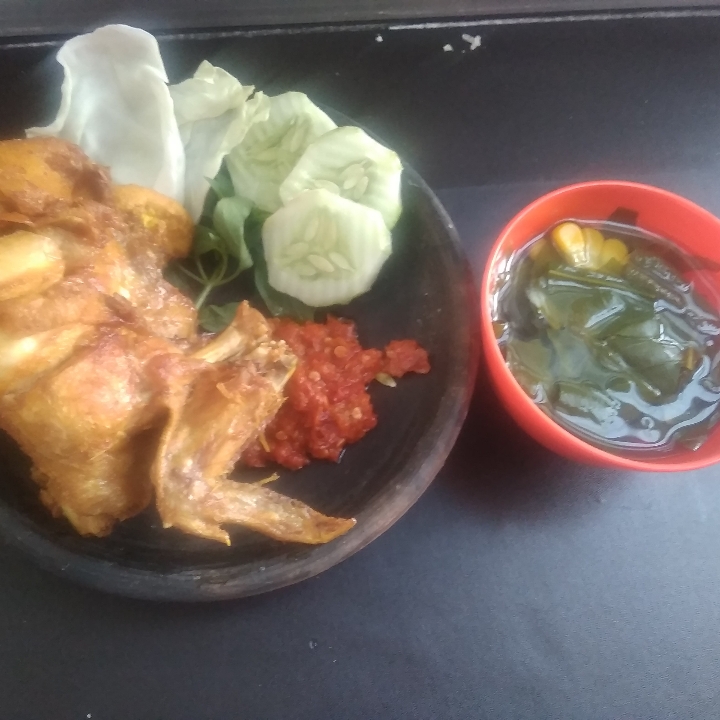 Ayam PENYET