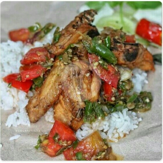 Ayam Pecak