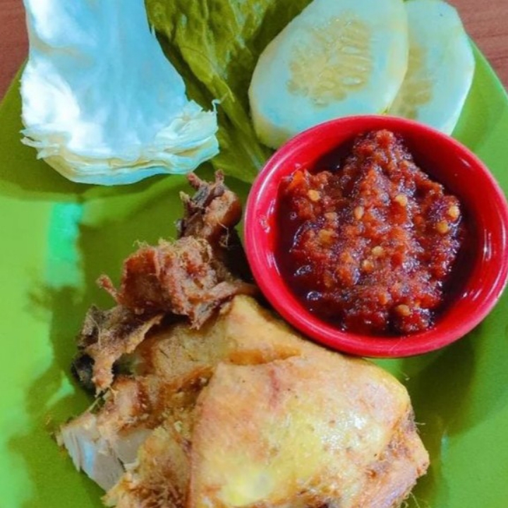 Ayam Penyet 