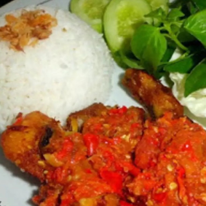 Ayam Penyet  Nasi