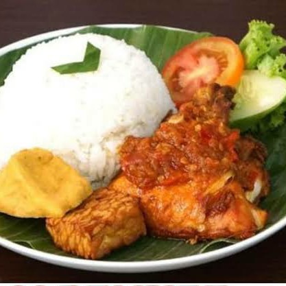 Ayam Penyet Plus Nasi