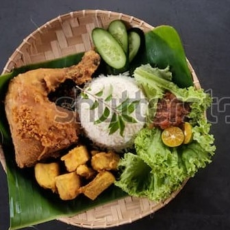 Ayam Penyet Nasi