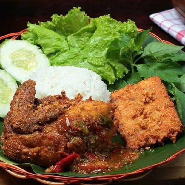 Ayam Penyet Cindelaras 