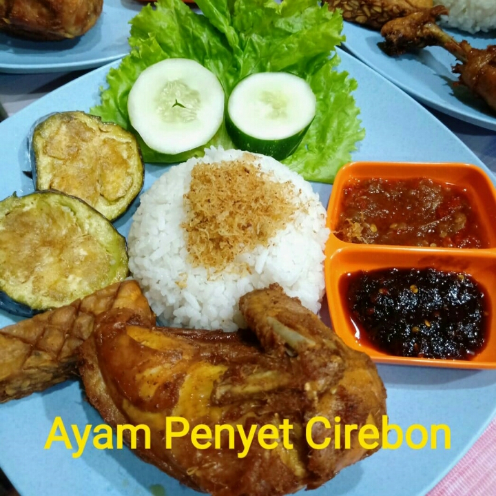 Ayam Penyet Cirebom