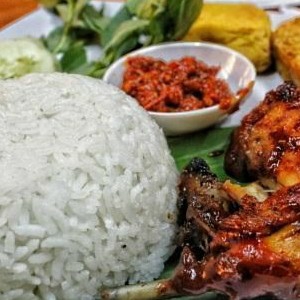 Ayam Penyet Nasi