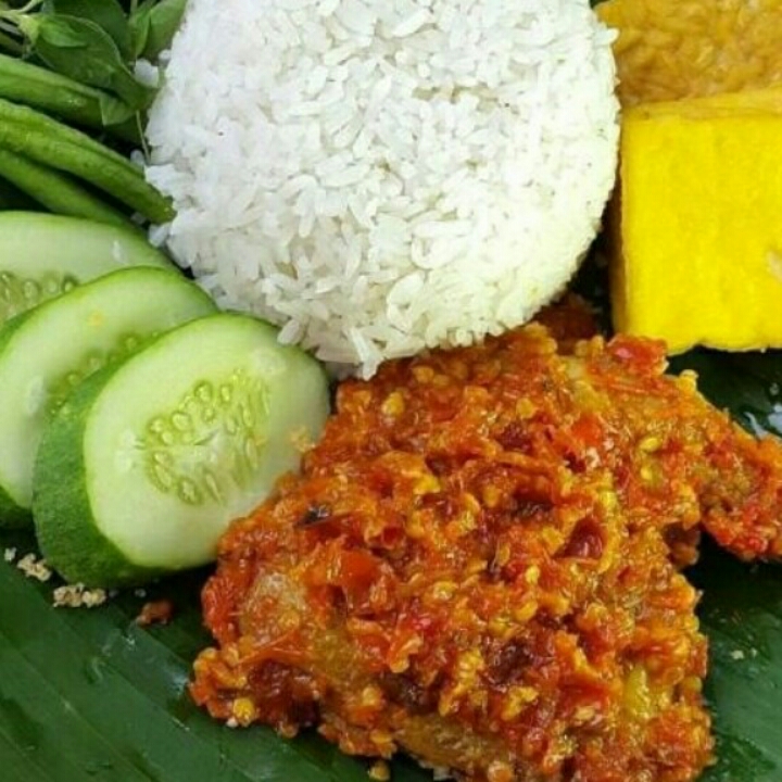 Ayam Penyet Nasi Putih