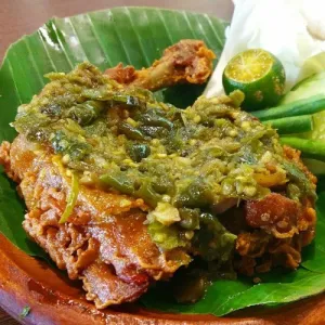 Ayam Penyet Sambal Ijo