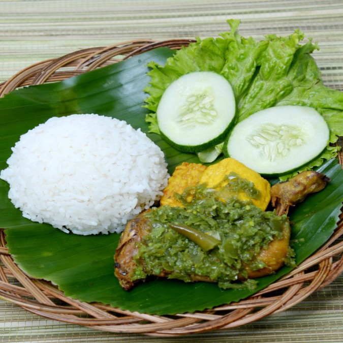 Ayam Penyet Sambal Ijo