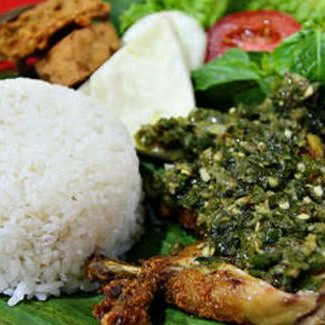 Ayam Penyet Sambel Ijo