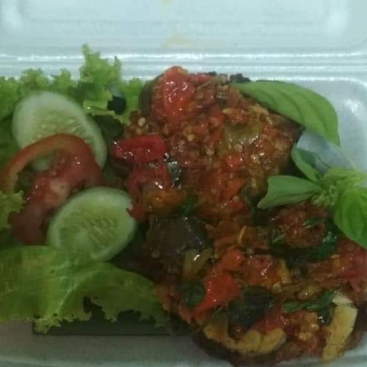 Ayam Penyet Sambel Kemangi