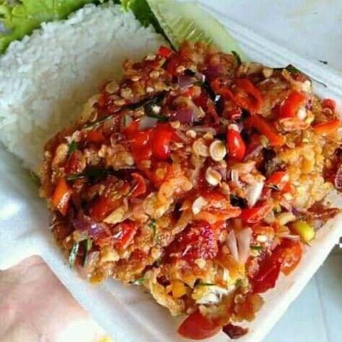 Ayam Penyet Sambel Nasi