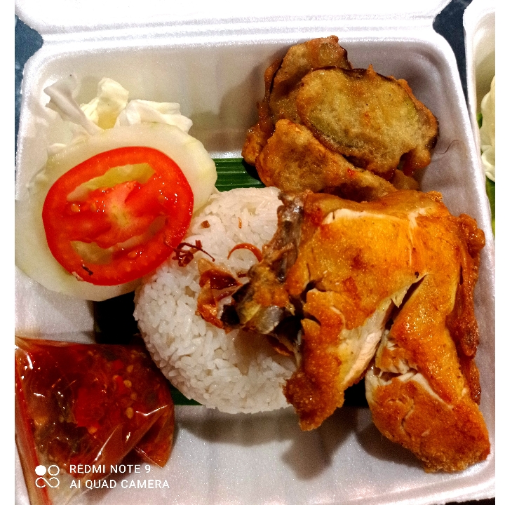 Ayam Penyet dan Nasi 2