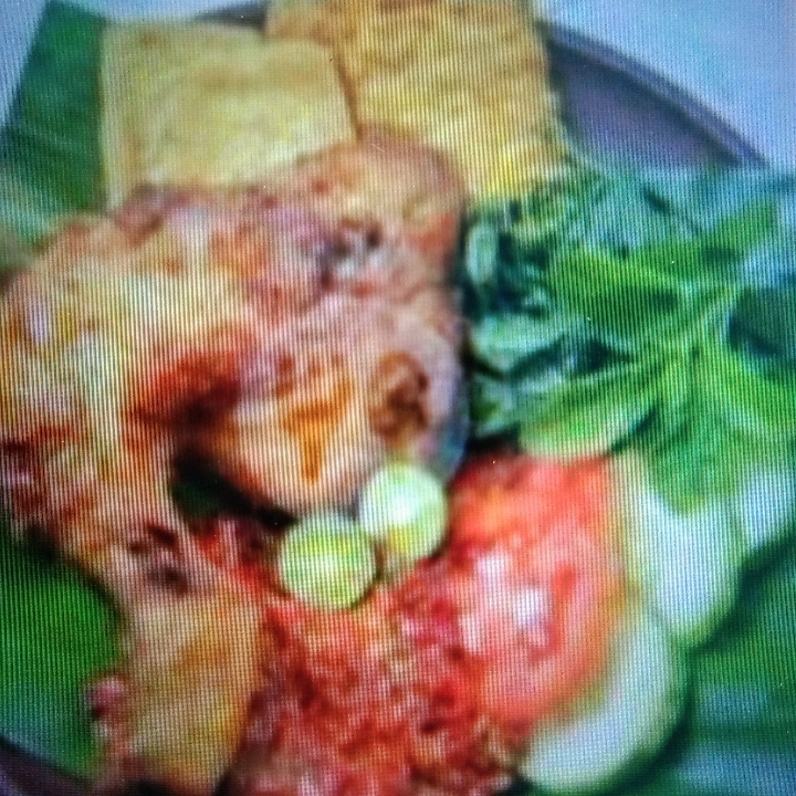 Ayam Pnyet Dan Nasi