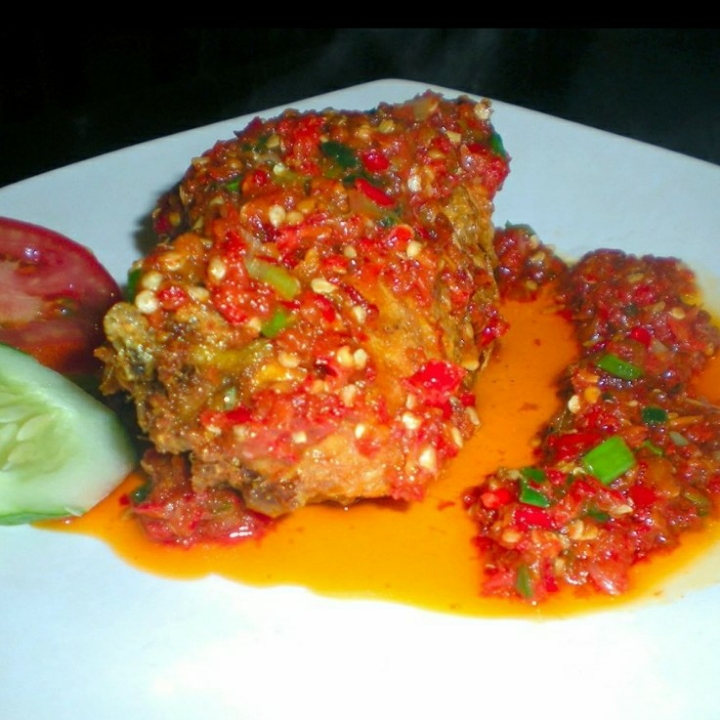 Ayam Sambal Goreng