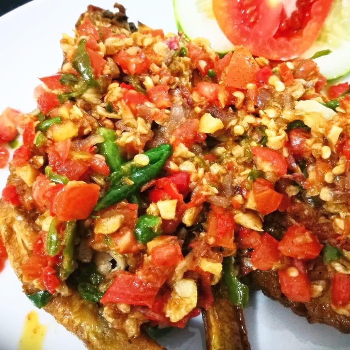 Ayam Sambal Pecak