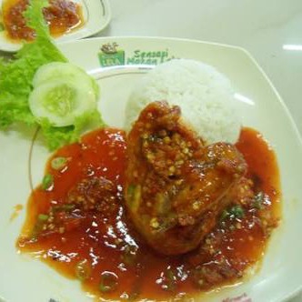 Ayam Saus Padang