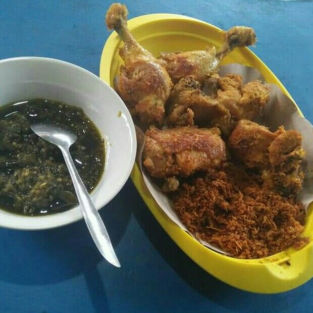 Ayam Tulang Lunak