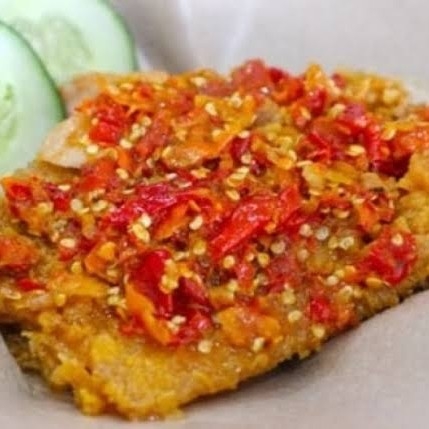 Ayam geprek sambal 