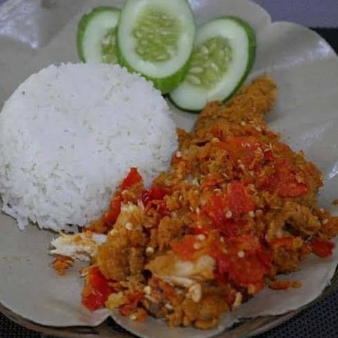 Ayam geprek sambal 