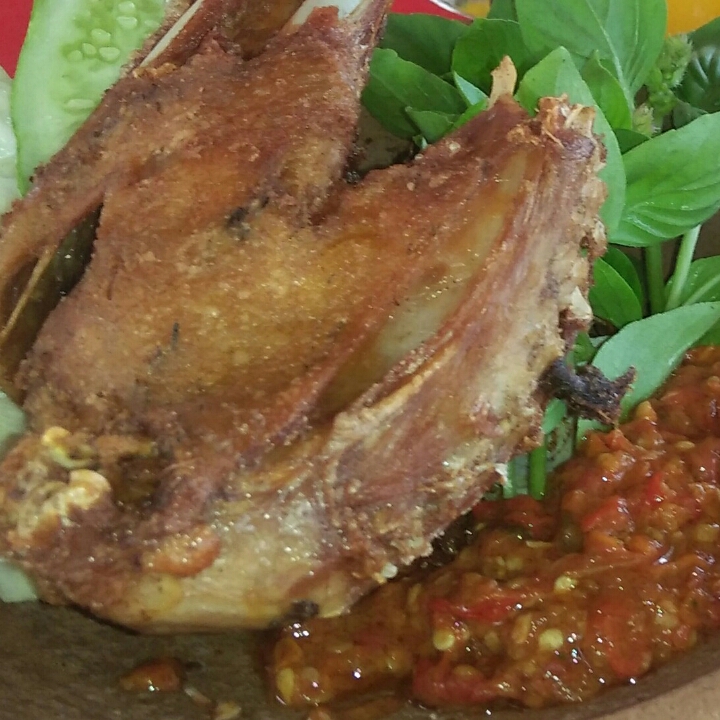 Ayam goreng 