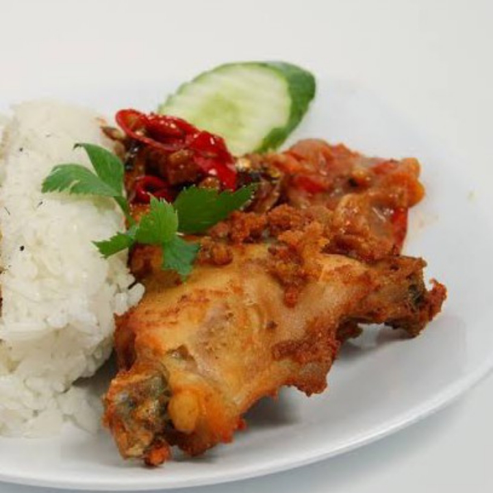 Ayam goreng nasi