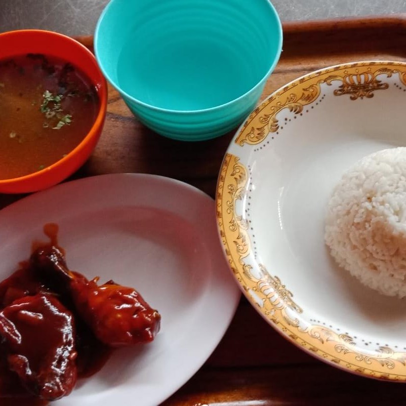 Ayam goreng asam manis plus nasi