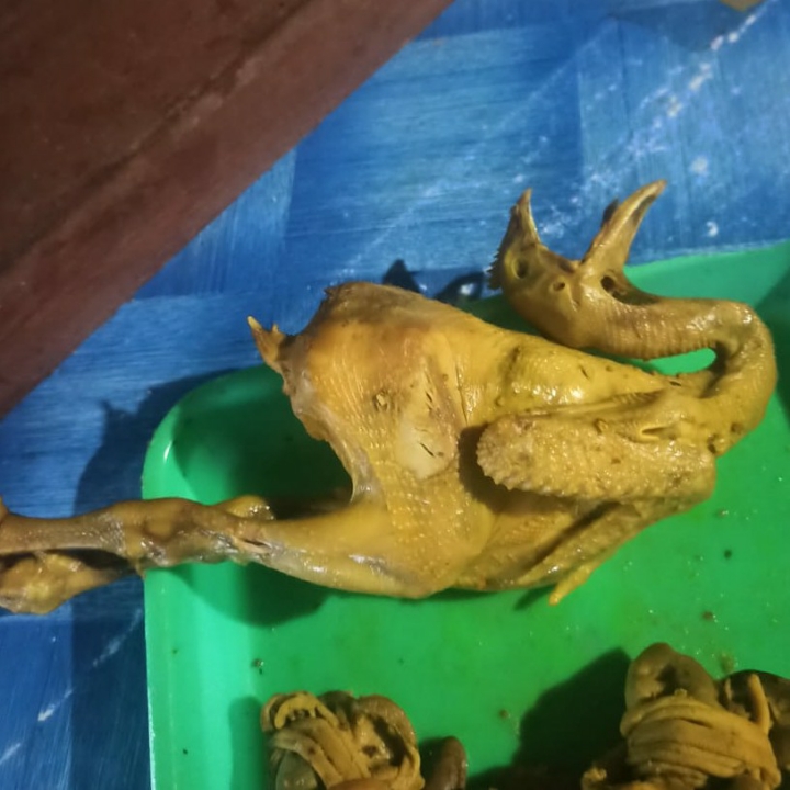 Ayam kampung utuh 