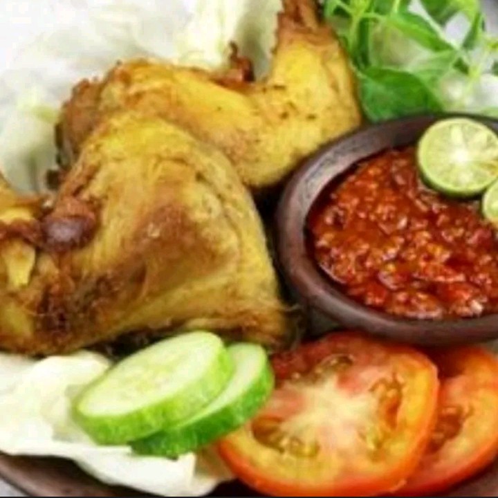 Ayam makprool