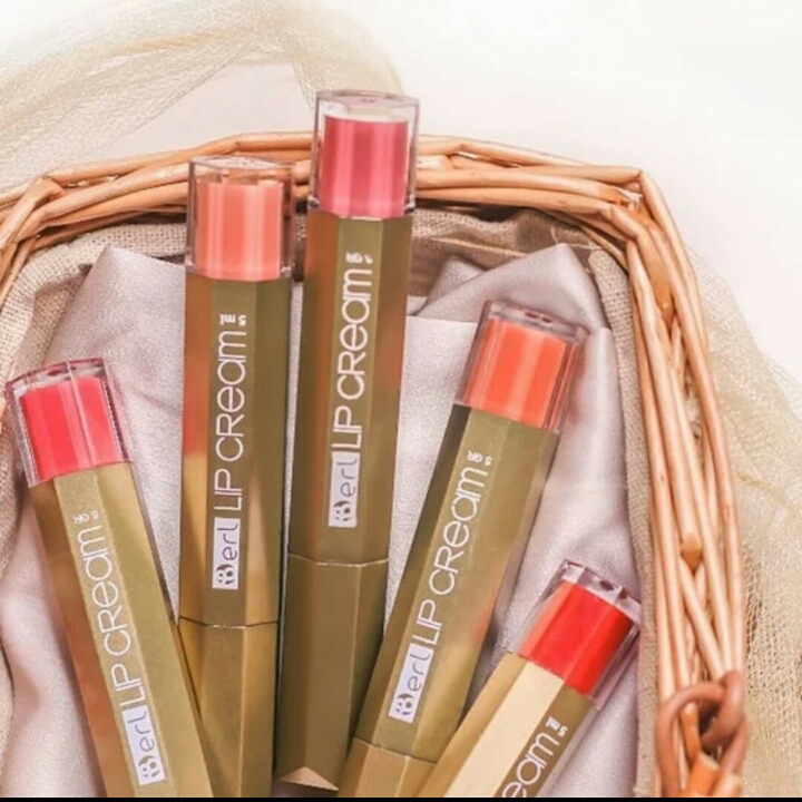 B Erl Lip Matte Cream Untuk Wanita Elegan Pecinta Warna Soft Dan Nude