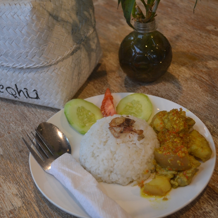 Babi Genyol Dan Nasi