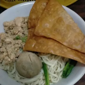 Bakmi Bangka