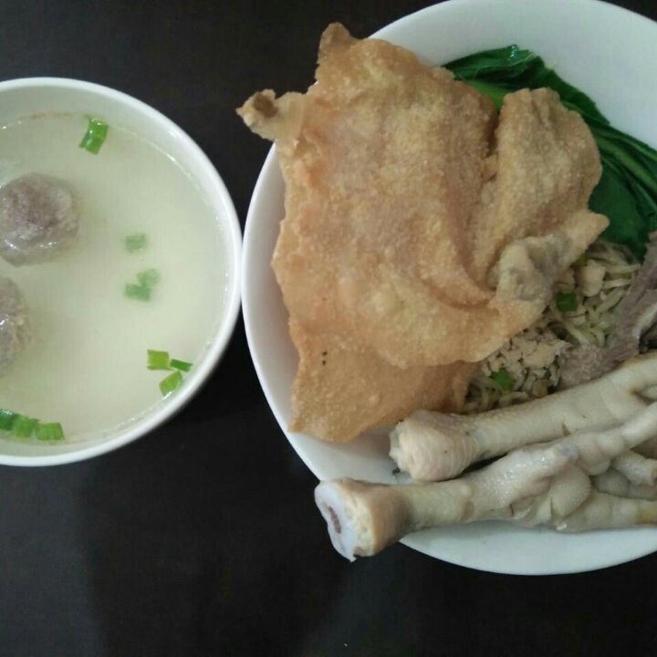 Bakmie Ayam Komplit