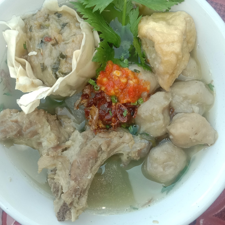 Bakso Babi Spesial Balung Siomay Tahu Isi  dan Tetelan 