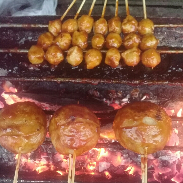 Bakso Bakar Isi Telur Jumbo