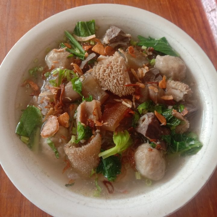 Bakso Jeroan Komplit