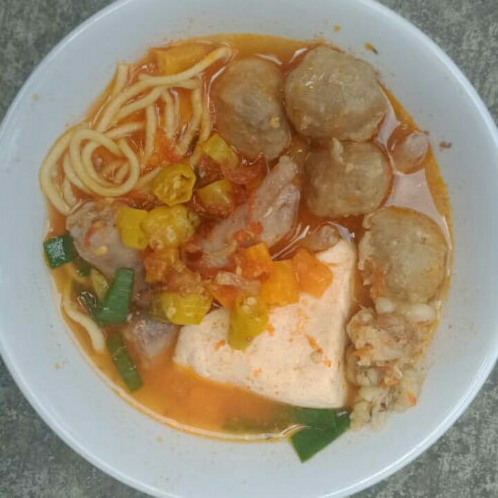 Bakso Pangsit Kuah Cabe Atau Kuah Biasa