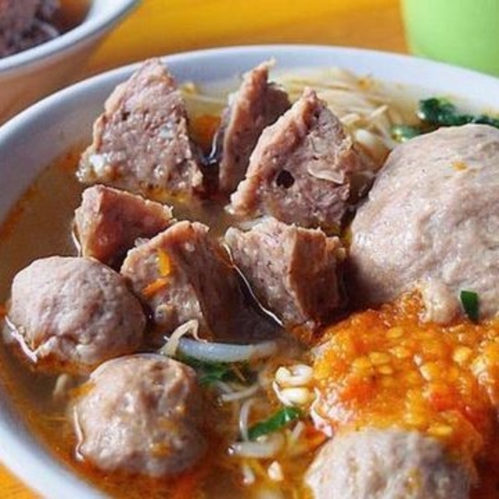 Bakso Sapi Nasi Lawar