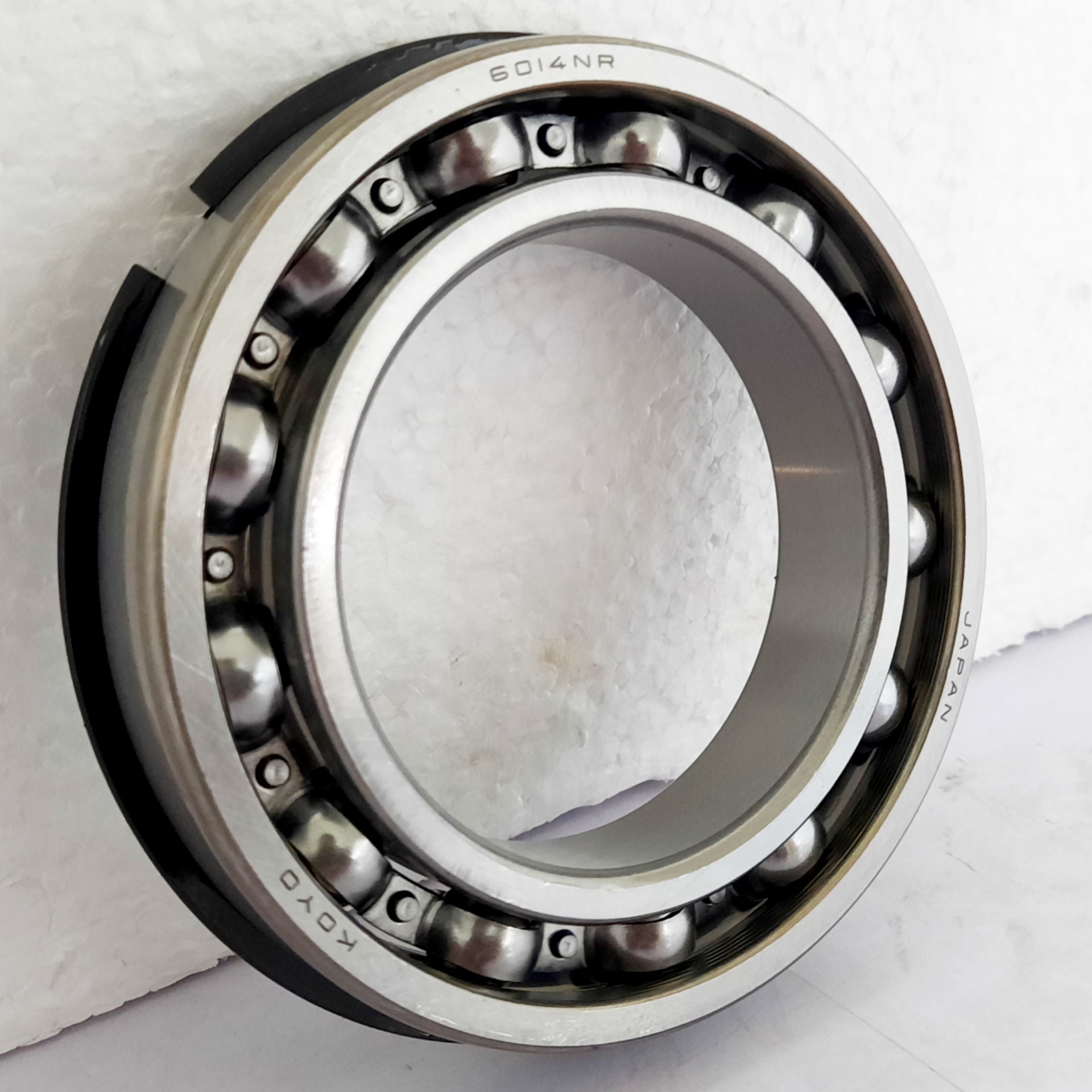 Ball Bearing Koyo 6014 NR 3