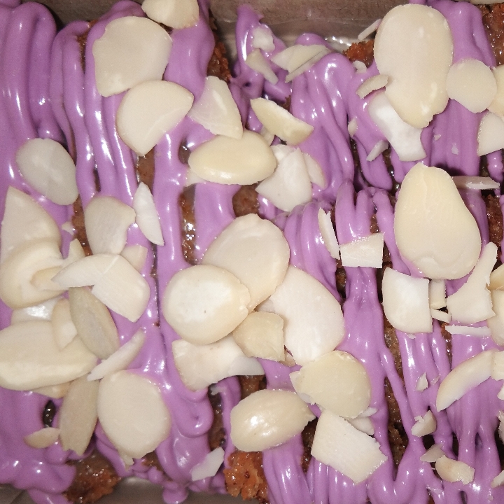 Banana Crepy Taro Almond