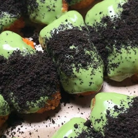 Banana Bites Mix Green Tea Dan Vanilla Toping Keju