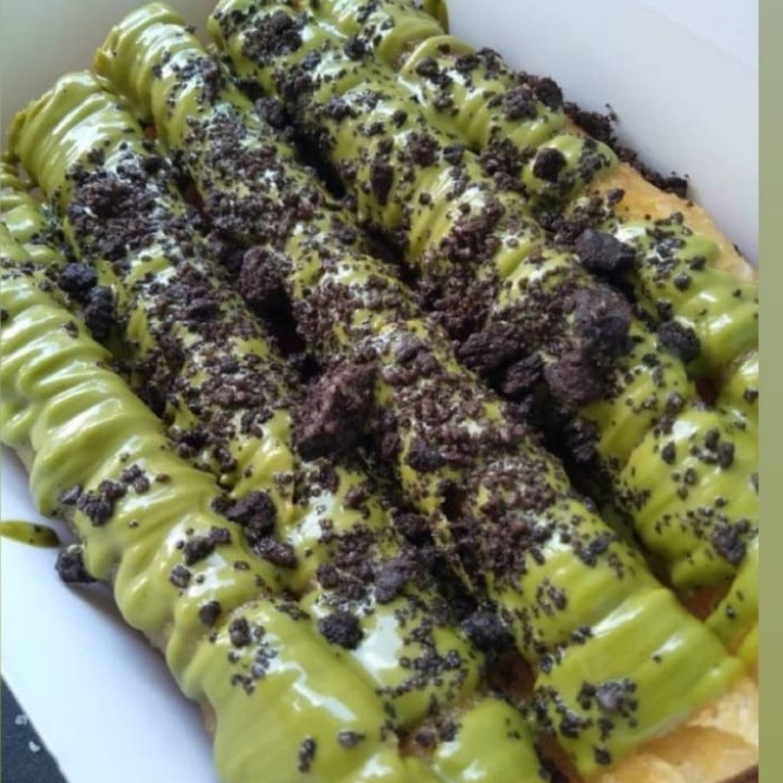 Banana Roll Rasa Greente Oreo 