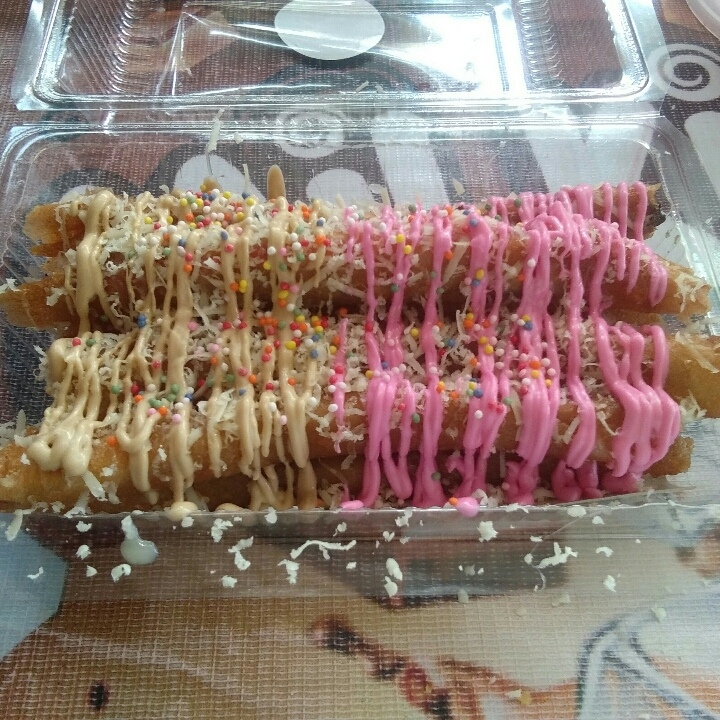 Banana Roll Strawberry