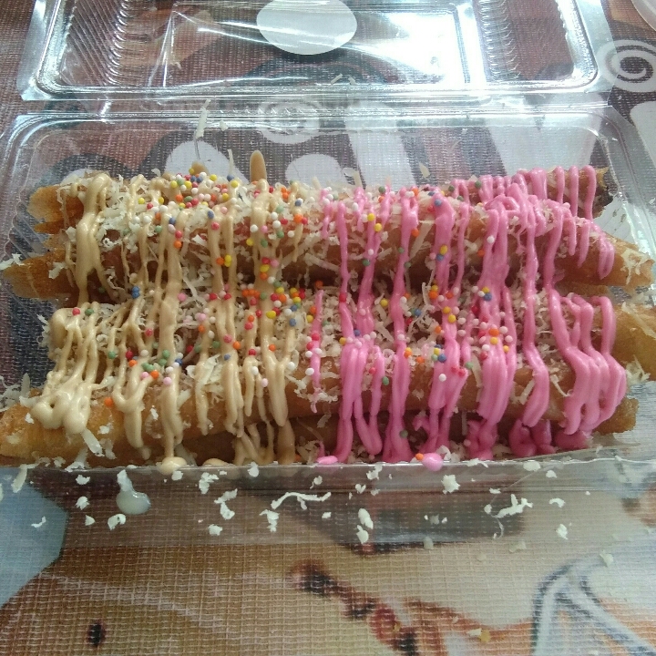 Banana Roll Tiramizu Strawbery