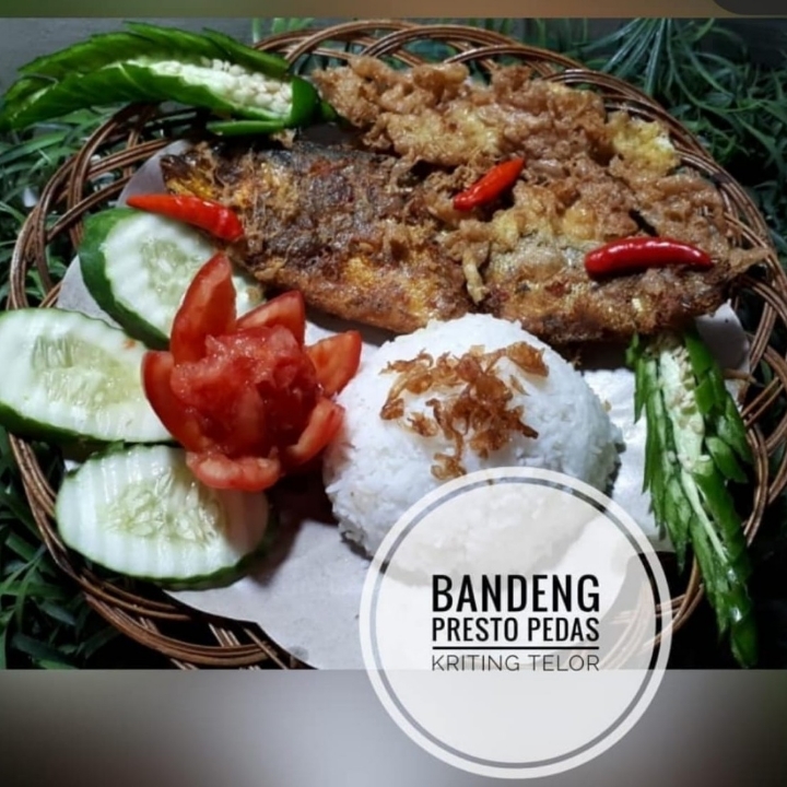 Bandeng Presto Pedas Keriting Telor