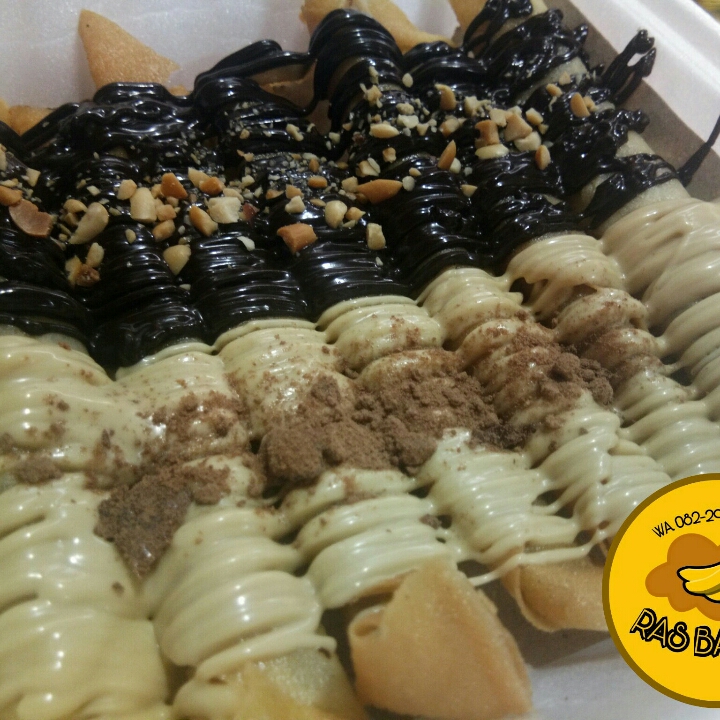 Banroll Coklat - Tiramissu Toping Milo Kacang