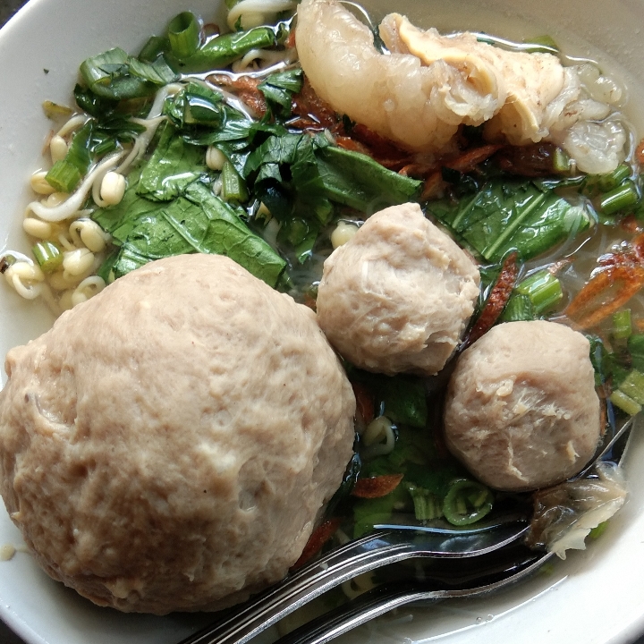 Baso Telor