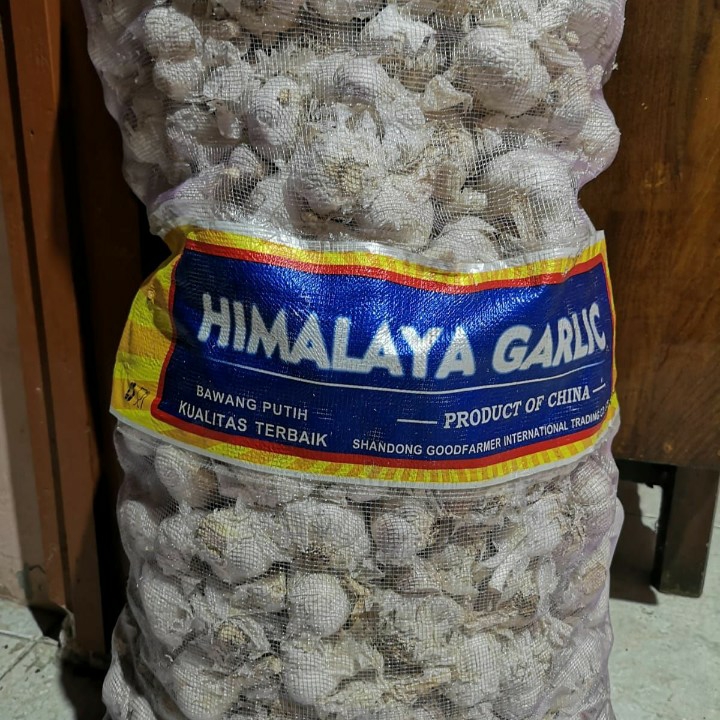 Bawang Kating Himalaya 1 sak Kurang Lebih 20 Kg