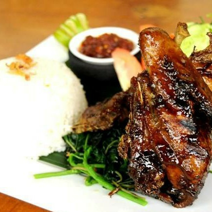 Bebek Bakar 