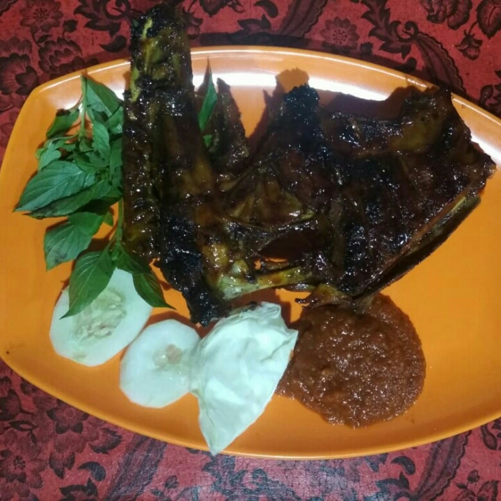 Bebek Dada Bakar