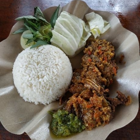 Bebek Gepuk Sambal Ijo 